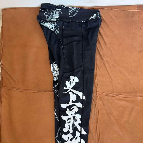 Iron Yokai Long Workout Leggings with Pockets! - Picture 4 of 4